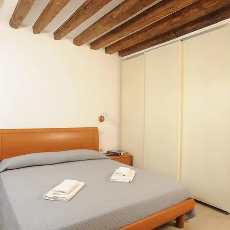 Paradiso Ca' Giulia Apartment *